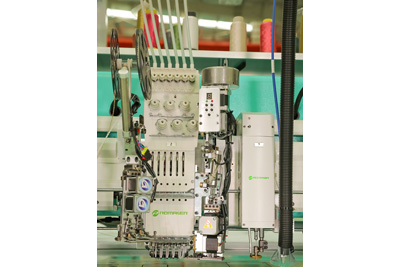  Machine à broder multitêtes plates série DE 